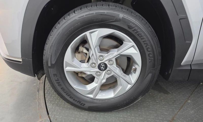 Hyundai Tucson Diesel 2.0 2WD Modern * НАЙ-ДОБРА ЦЕНА В БЪЛГАРИЯ*, снимка 5 - Автомобили и джипове - 52046191