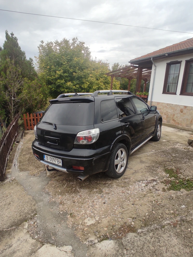Mitsubishi Outlander, снимка 2 - Автомобили и джипове - 53160057
