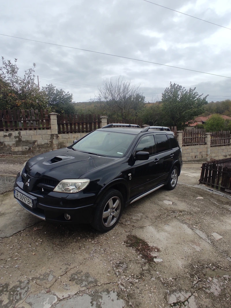 Mitsubishi Outlander, снимка 3 - Автомобили и джипове - 53160057