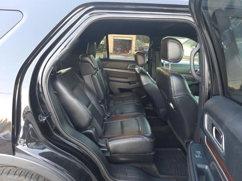 Ford Explorer, снимка 6 - Автомобили и джипове - 53534205