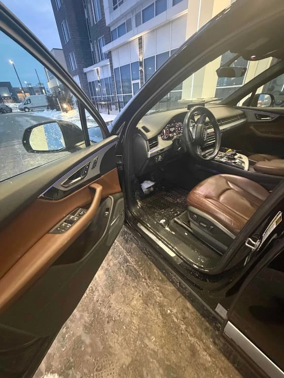 Audi Q7 2018 * Technik * CARFAX * ОТ ПРЕДСТАВИТЕЛСТВО, снимка 7 - Автомобили и джипове - 53271346