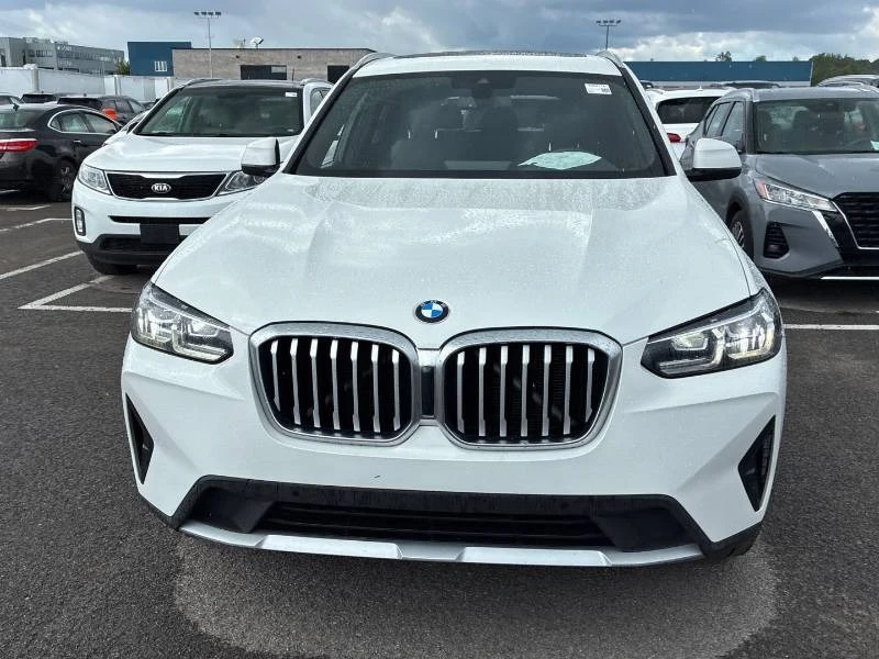 BMW X3 * xDrive30i * 2 КЛЮЧА * PANO * CARFAX, снимка 2 - Автомобили и джипове - 55705145
