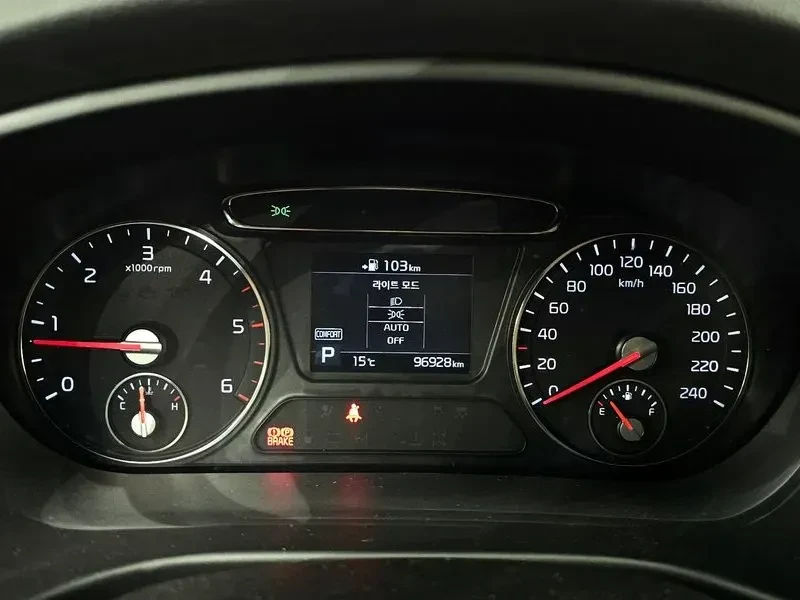Kia Sorento 2.2 Master, снимка 11 - Автомобили и джипове - 56504005