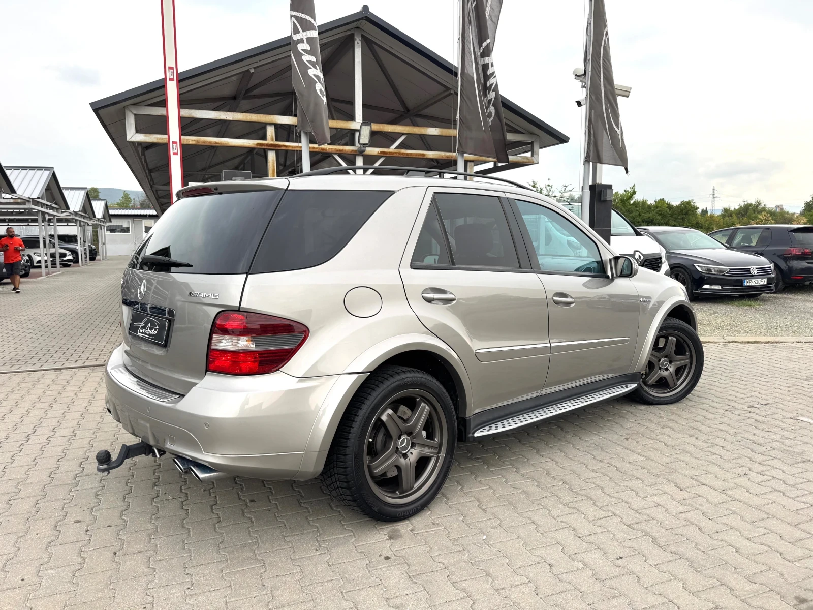 Mercedes-Benz ML 63 AMG ГАЗ#4MATIC#ОБДУХВАНЕ#КАМЕРА#H&K#NAVI - изображение 4