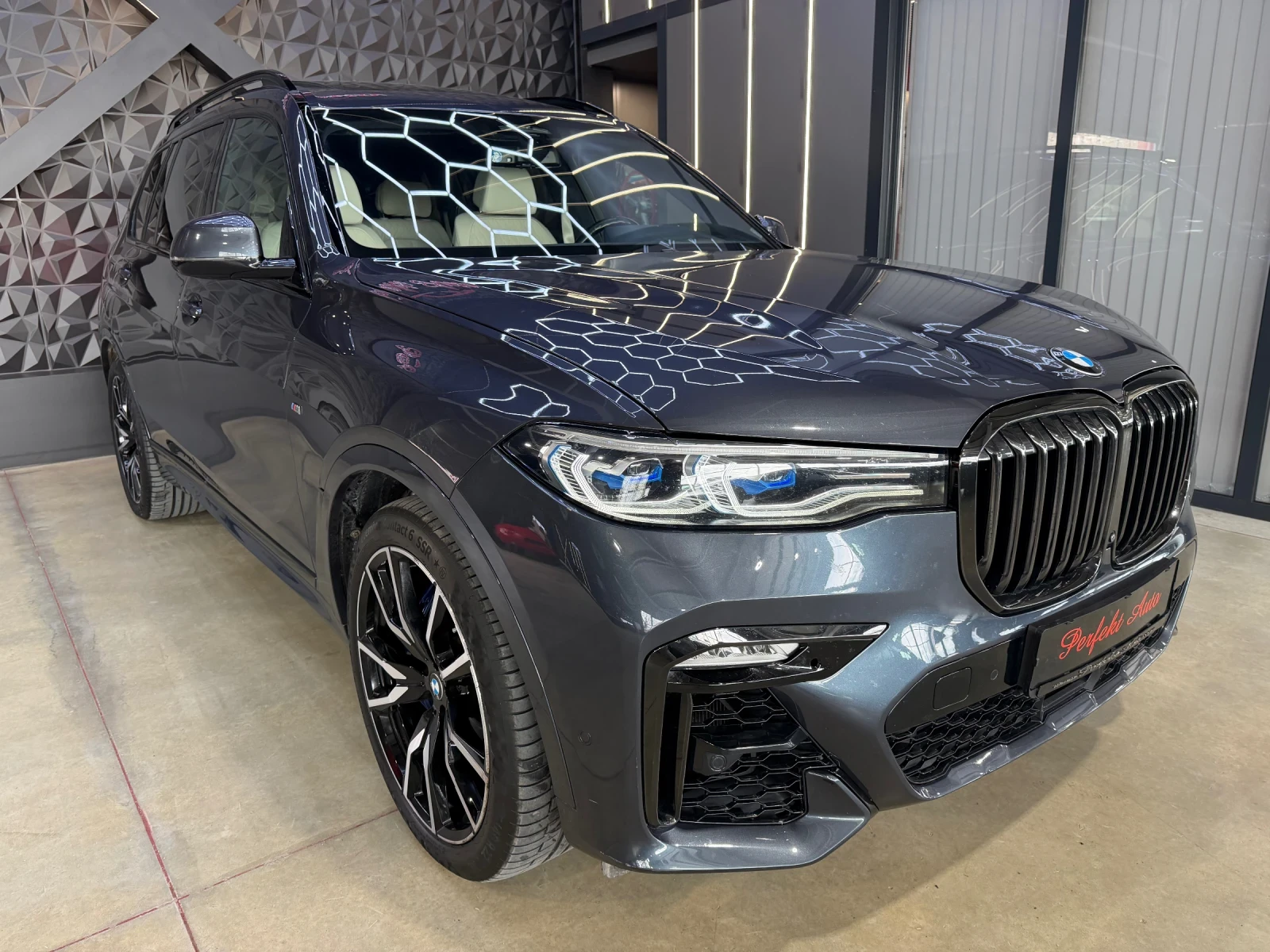 BMW X7 40d xDrive* 7 м-та* FULL Екстри* HARMAN/KARDON* ПА