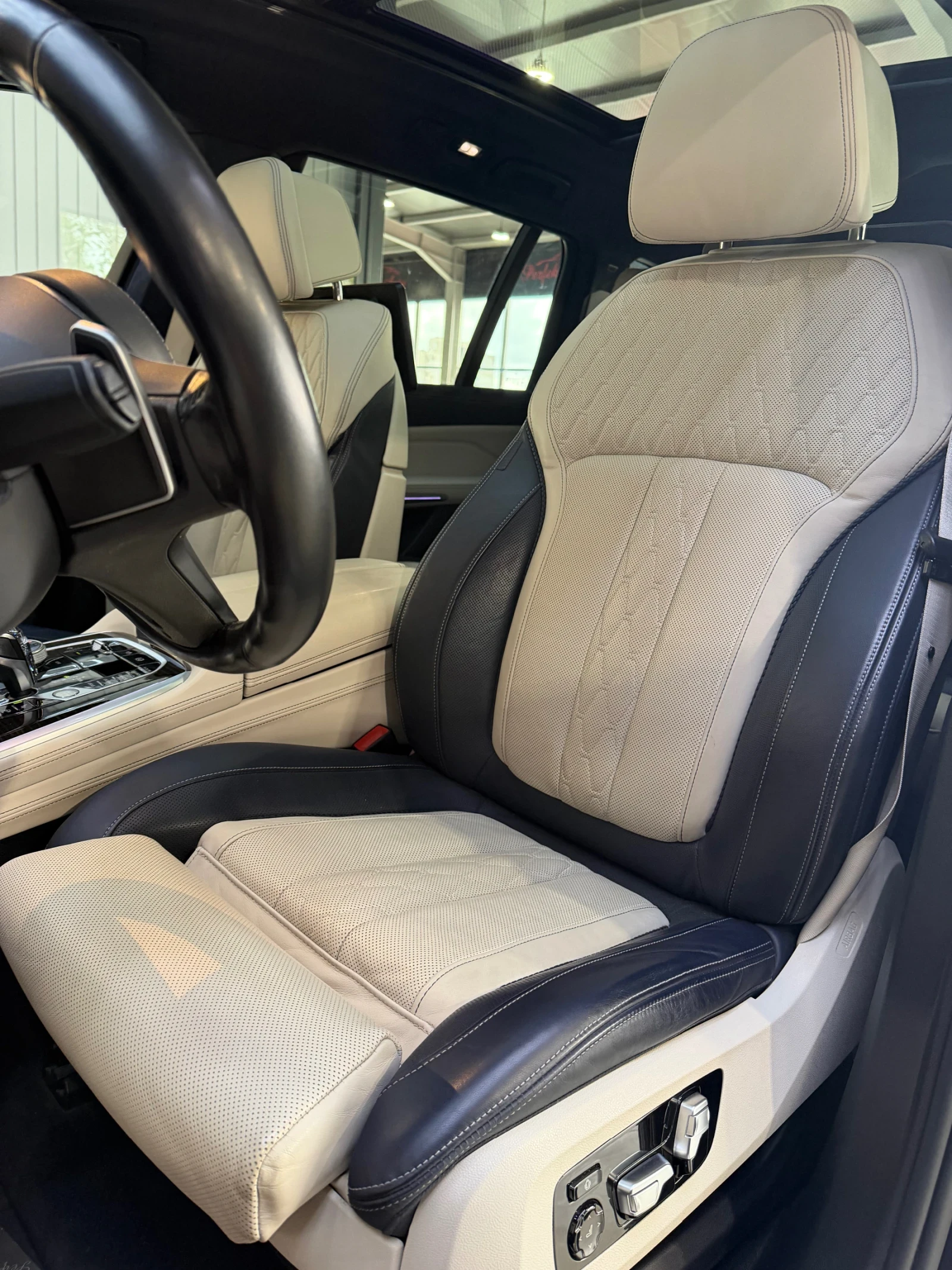 BMW X7 40d xDrive* 7 м-та* FULL Екстри* HARMAN/KARDON* ПА, снимка 16 - Автомобили и джипове - 54220531