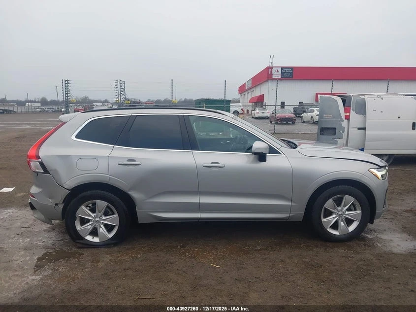 Volvo XC60 2l B5 Momentum, снимка 13 - Автомобили и джипове - 54444777