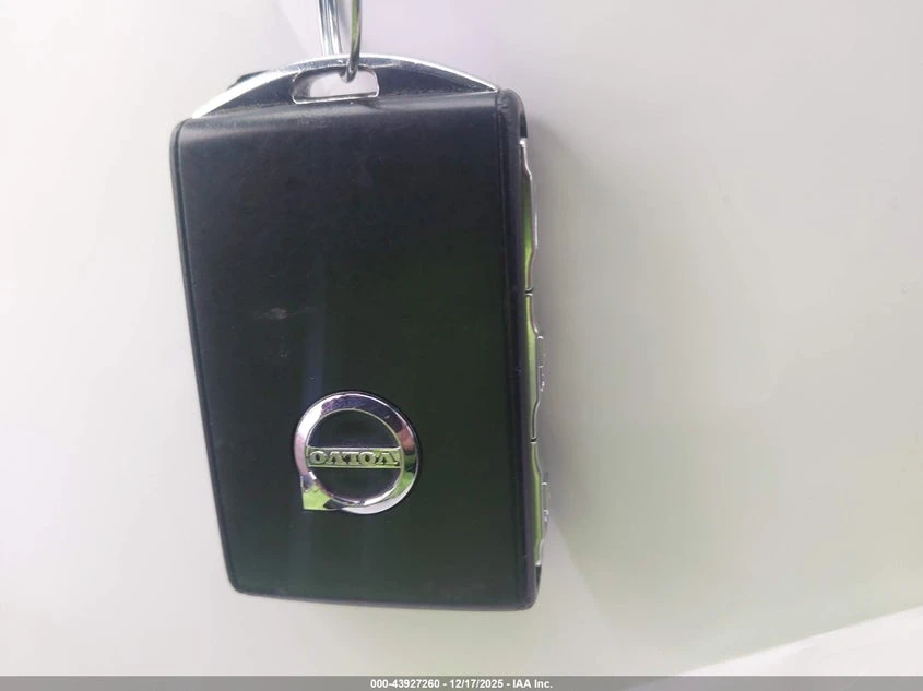 Volvo XC60 2l B5 Momentum, снимка 11 - Автомобили и джипове - 54444777
