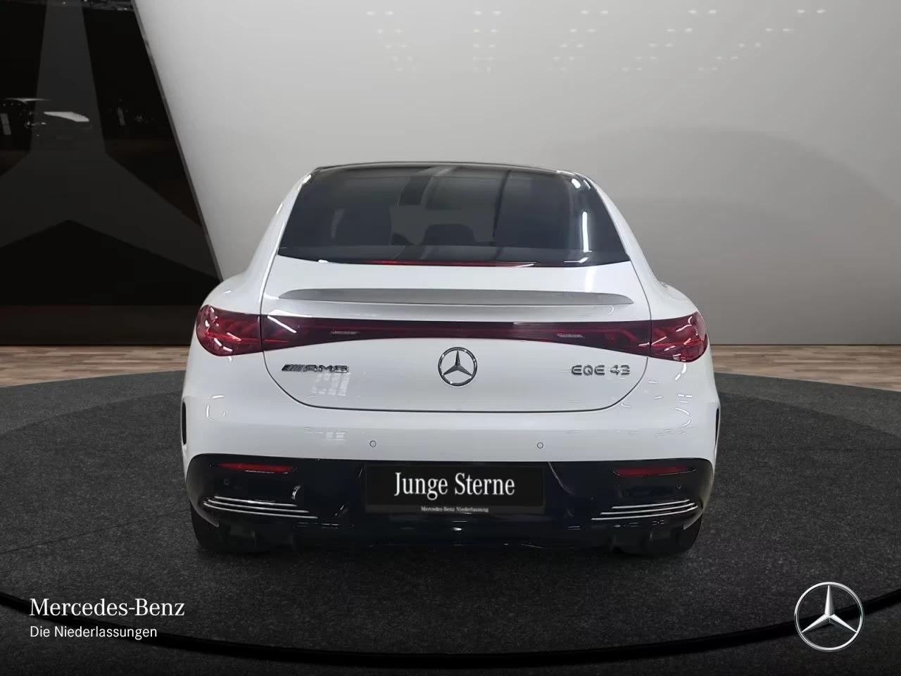 Mercedes-Benz EQE AMG43 5years Warranty 360 HyperScreen HUD W/P+ , снимка 6 - Автомобили и джипове - 55387405