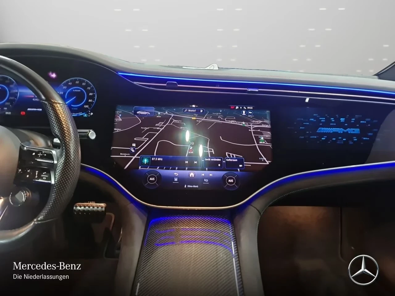 Mercedes-Benz EQE AMG43 5years Warranty 360 HyperScreen HUD W/P+ , снимка 9 - Автомобили и джипове - 55387405