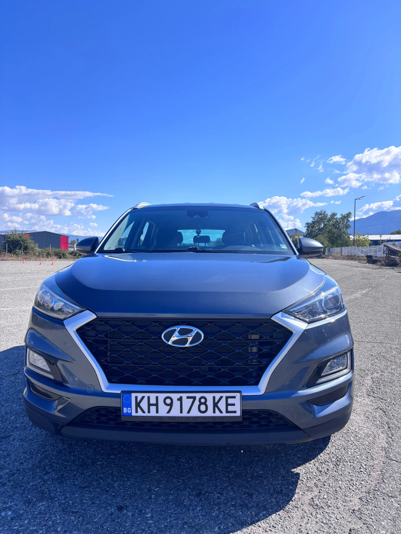 Hyundai Tucson 2.0 MPI 4x4, снимка 2 - Автомобили и джипове - 56096620