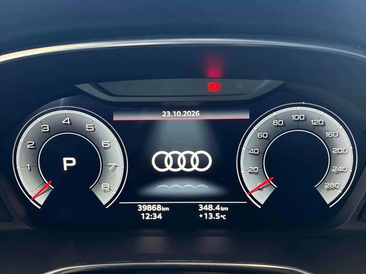 Audi Q3, снимка 10 - Автомобили и джипове - 56687613