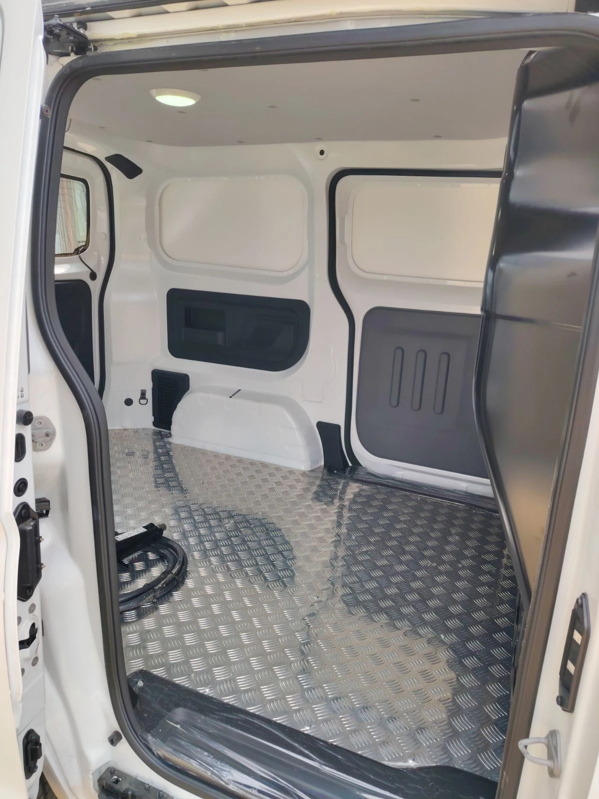 BYD ETP 3 100kW 45kWh , снимка 7 - Бусове и автобуси - 53875208