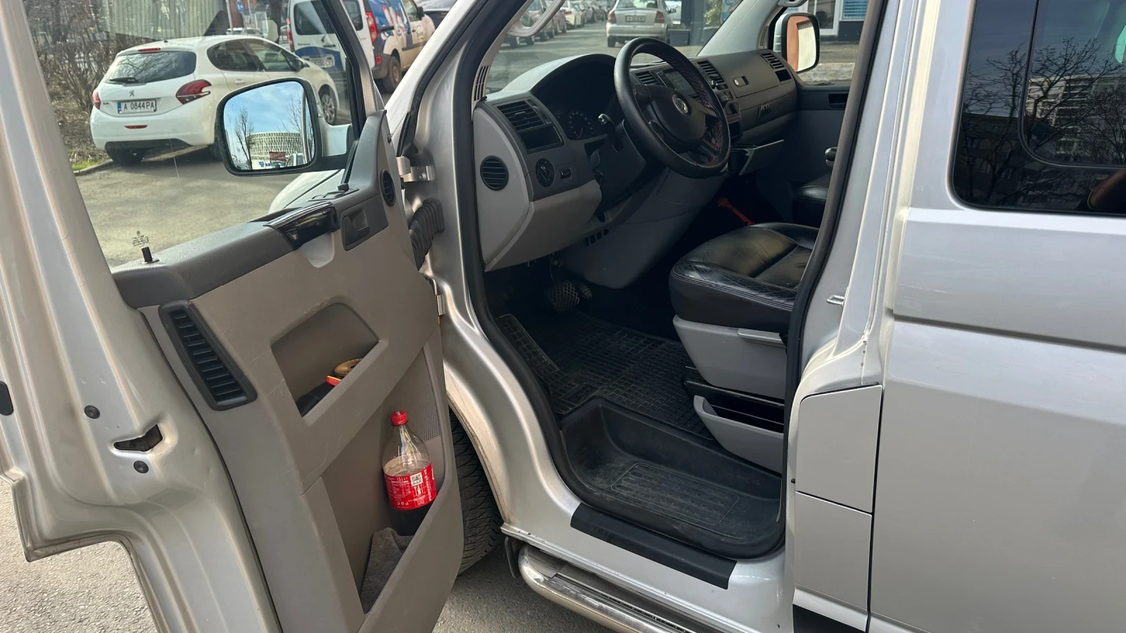 VW T5 ABT Sportsline 60th Anniversary, снимка 6 - Бусове и автобуси - 54079999