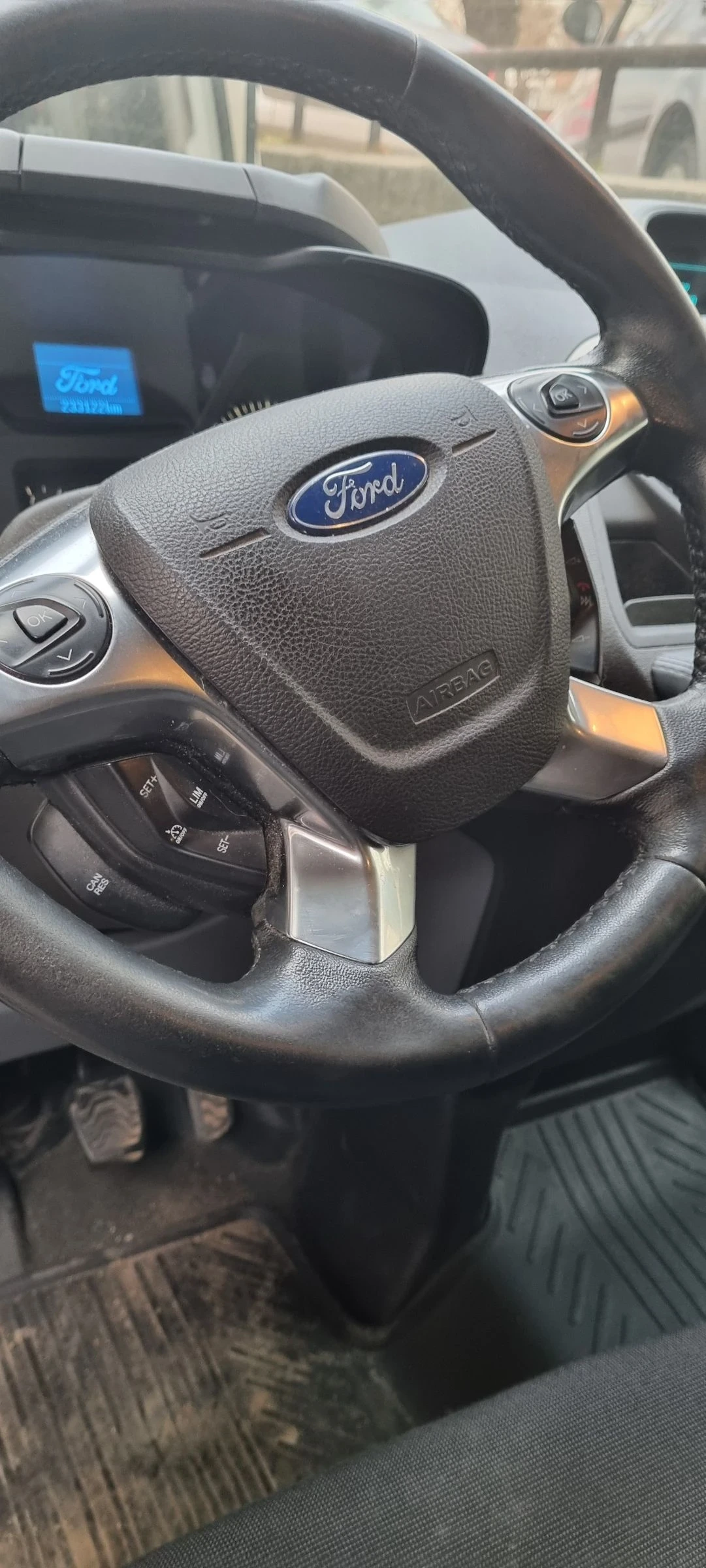Ford Transit Custom 2.2 дизел , снимка 15 - Бусове и автобуси - 54679935