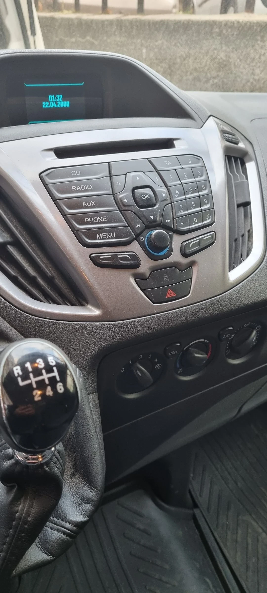 Ford Transit Custom 2.2 дизел , снимка 13 - Бусове и автобуси - 54679935