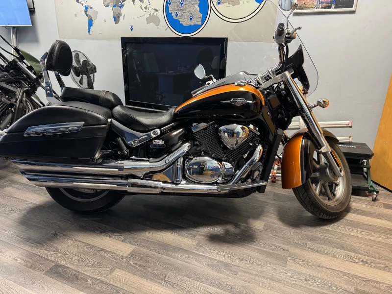 Suzuki Boulevard C90T