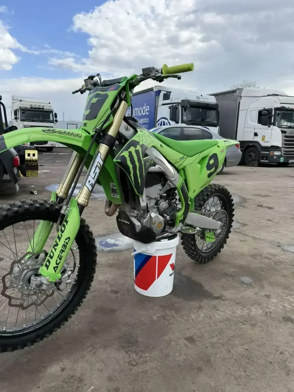 Kawasaki Kx