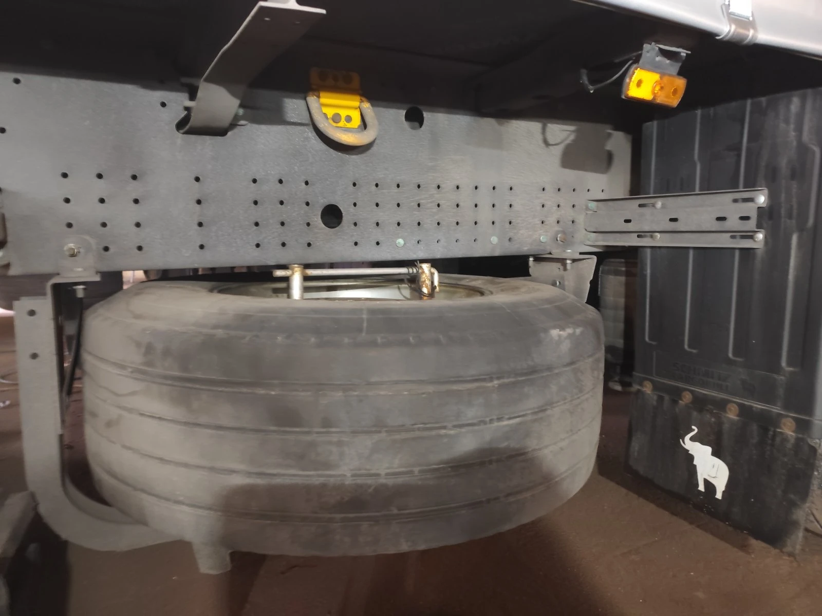  Schmitz 400 000km  | Mobile.bg   12