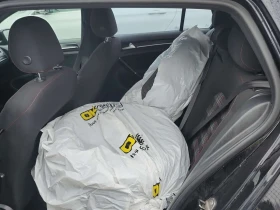 VW Golf GTI/CARFAX/Дистроник/Панорама/Подгрев, снимка 10