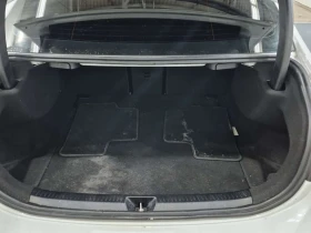 Mercedes-Benz A 220 * CARFAX * ПОДГРЕВИ* АМБИЕНТНО ОСВЕТЛЕНИЕ* ПАМЕТ* , снимка 16 - Автомобили и джипове - 53606177