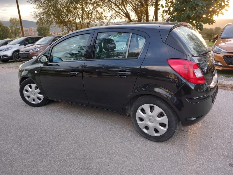 Opel Corsa 1.2 газ бензин космо, снимка 3 - Автомобили и джипове - 47624531