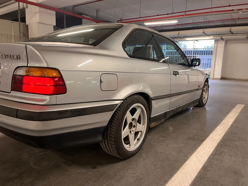 BMW 320, снимка 3 - Автомобили и джипове - 49182711