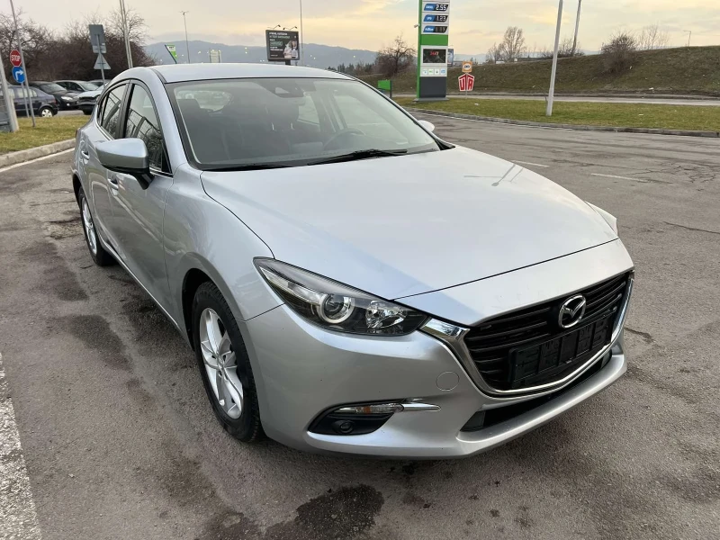 Mazda 3 SKYACTIV 1.5, снимка 1 - Автомобили и джипове - 49565269