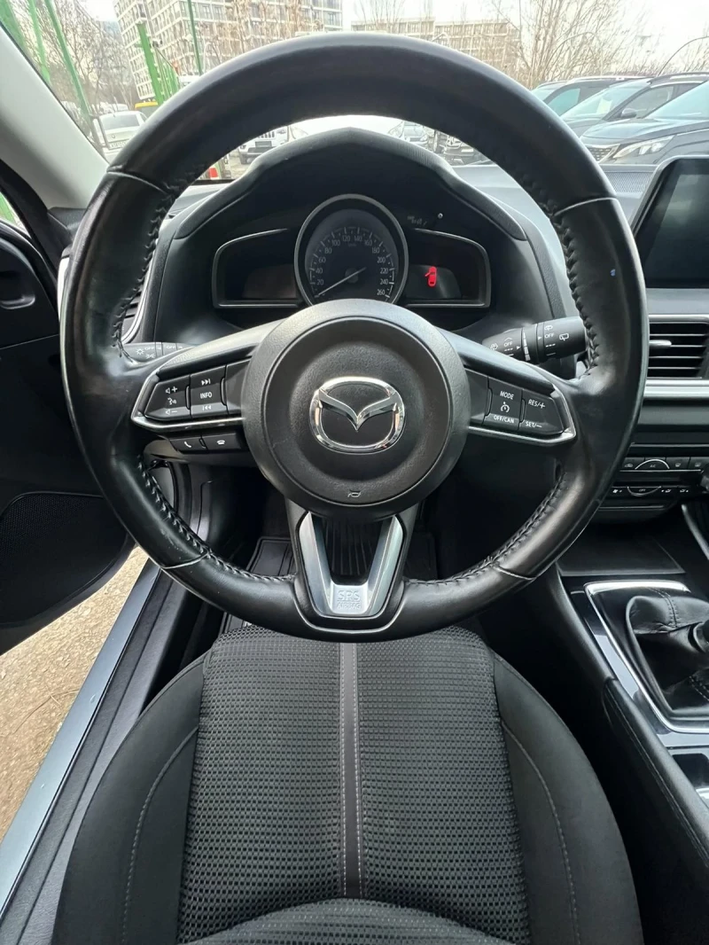 Mazda 3 SKYACTIV 1.5, снимка 7 - Автомобили и джипове - 49565269