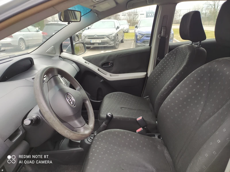 Toyota Yaris 1.4 D, снимка 8 - Автомобили и джипове - 50023291