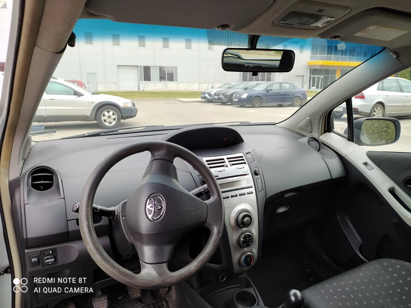 Toyota Yaris 1.4 D, снимка 9 - Автомобили и джипове - 50023291