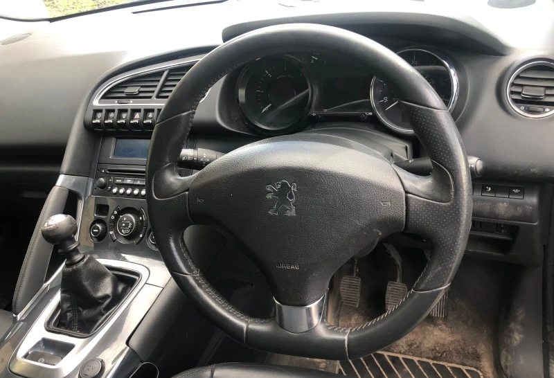Peugeot 3008 1.6 hdi, снимка 6 - Автомобили и джипове - 50596173