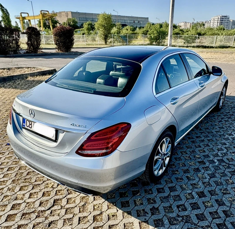 Mercedes-Benz C 300, снимка 5 - Автомобили и джипове - 51035887