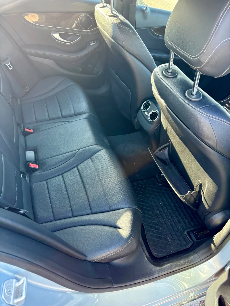 Mercedes-Benz C 300, снимка 7 - Автомобили и джипове - 51035887
