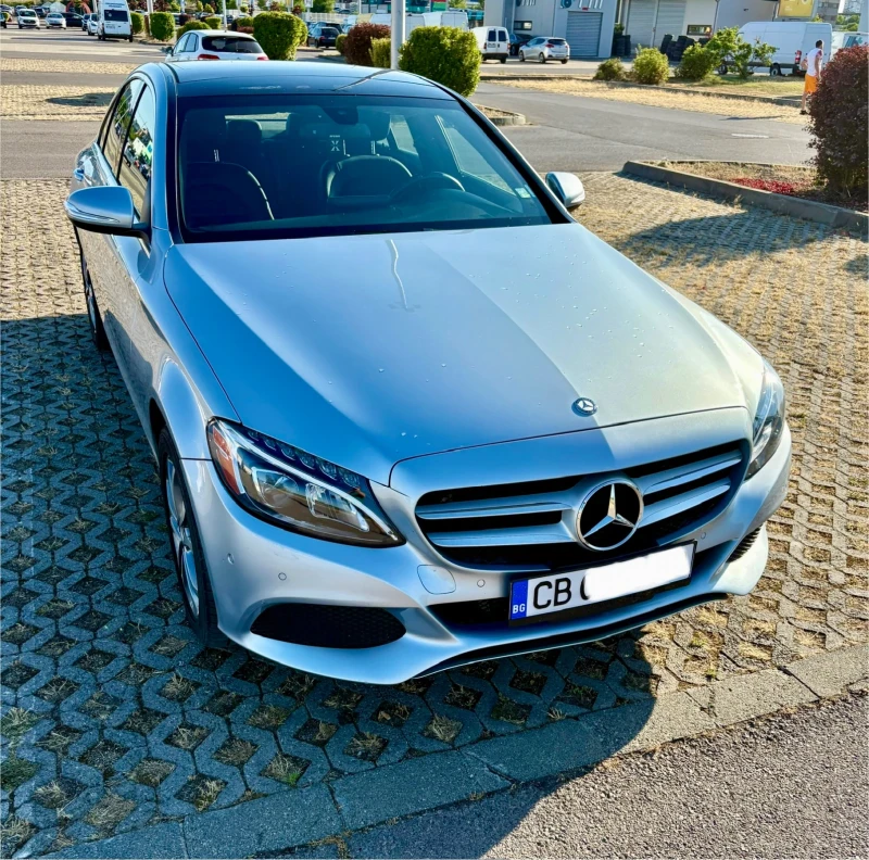 Mercedes-Benz C 300, снимка 3 - Автомобили и джипове - 51035887