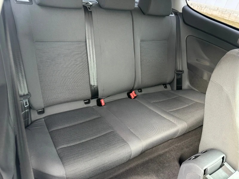 VW Golf 1.6MPI 102кс , снимка 14 - Автомобили и джипове - 53499181