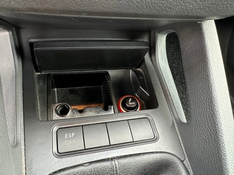 VW Golf 1.6MPI 102кс , снимка 15 - Автомобили и джипове - 53499181