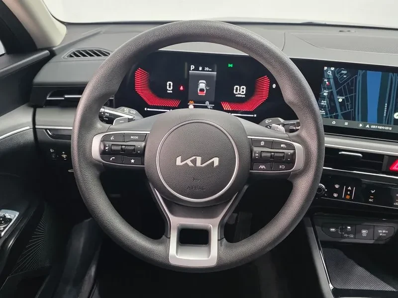 Kia K5 2.0 Prestige, снимка 13 - Автомобили и джипове - 55739100