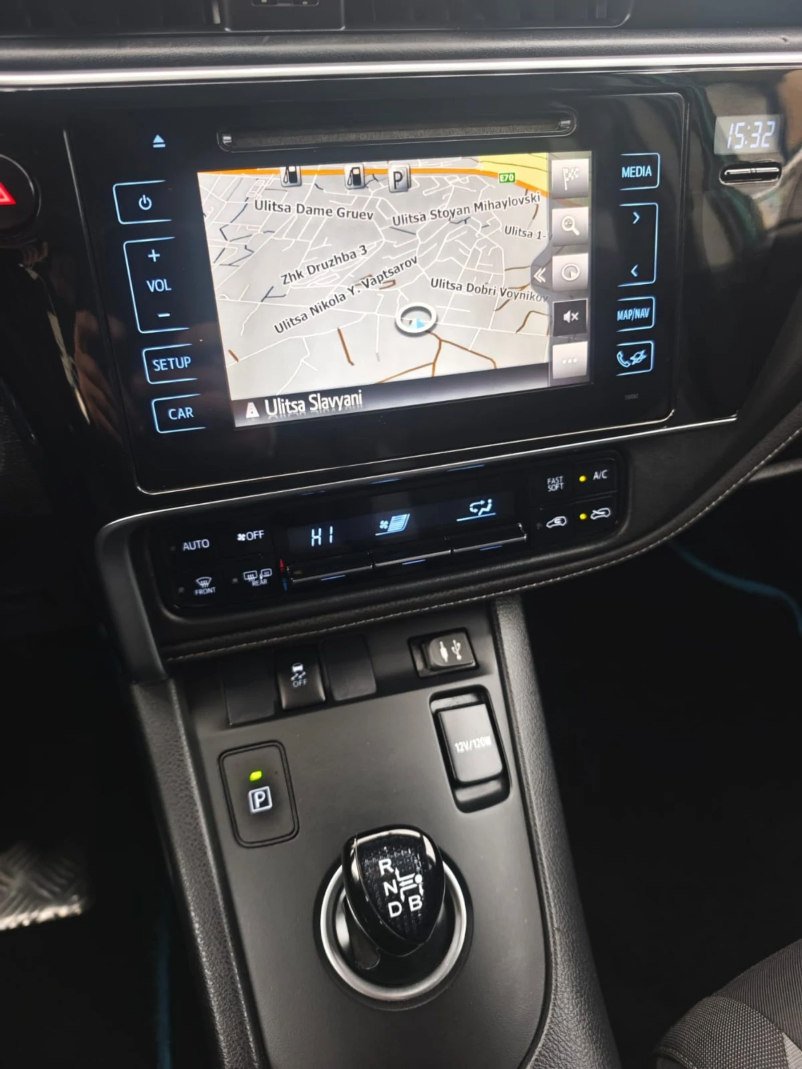 Toyota Auris SW HYBRID* *  *  | Mobile.bg   12