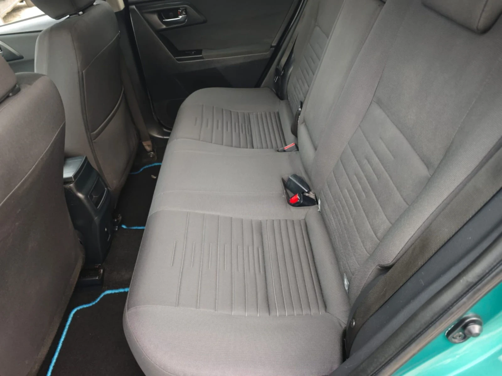 Toyota Auris SW HYBRID* *  *  | Mobile.bg   14