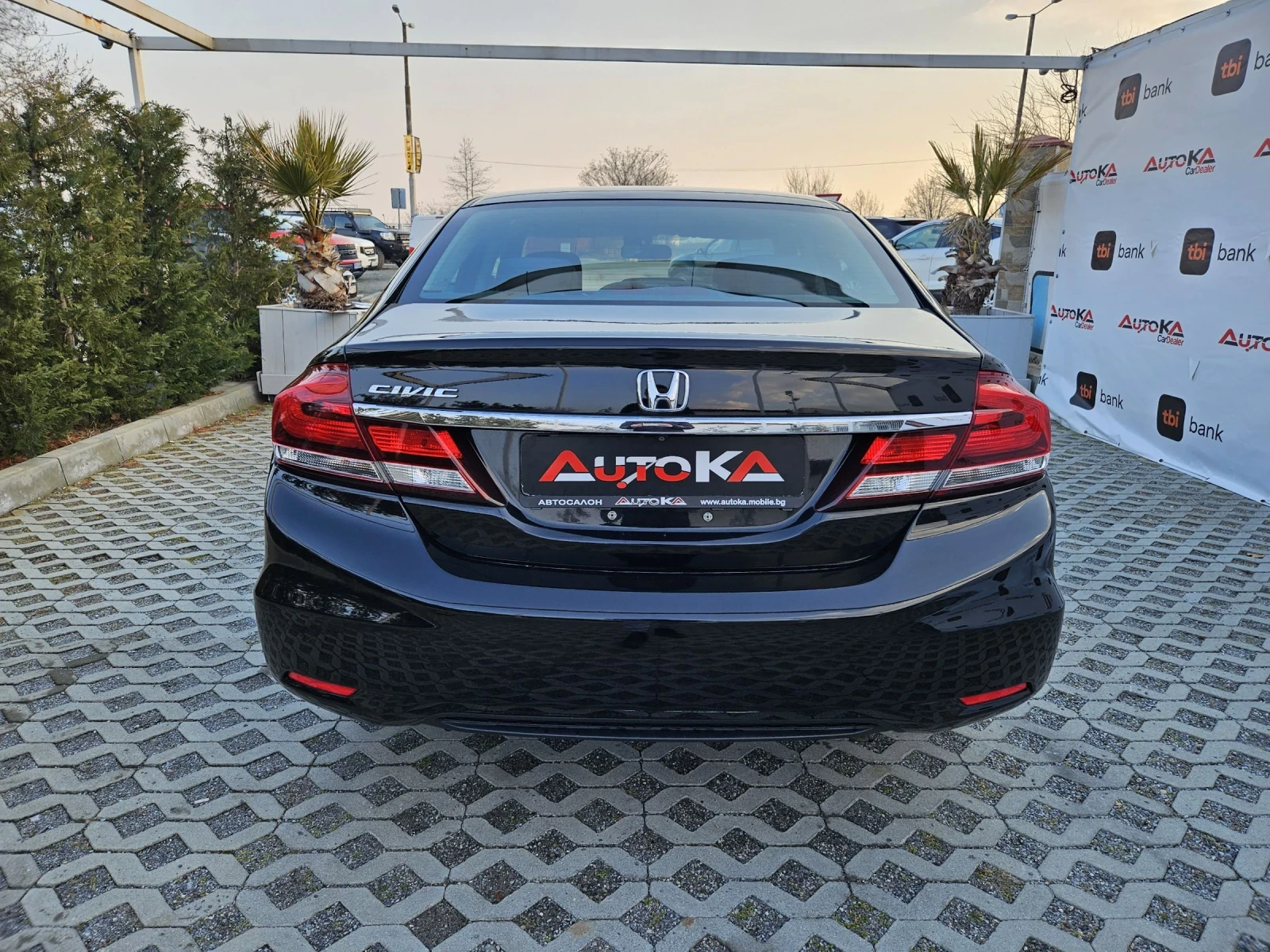 Honda Civic 1.8i-141кс= АВТОМАТ= FACELIFT= ШИБЕДАХ= КАМЕРА  - изображение 4