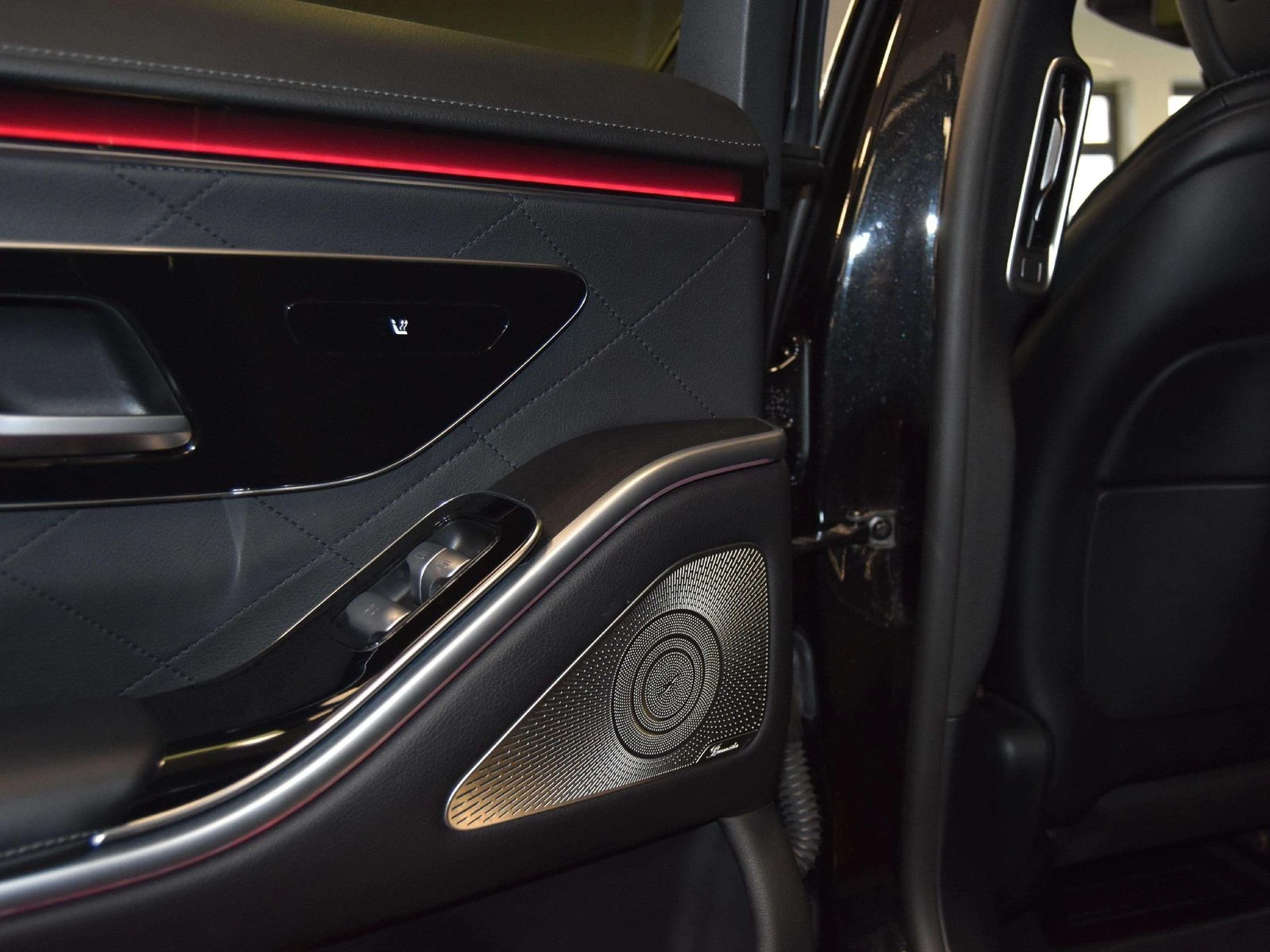 Mercedes-Benz S 350 4MATIC/286HP/AMG/MAYBACH-LINE/PANO/BURMESTER/387v | Mobile.bg   12