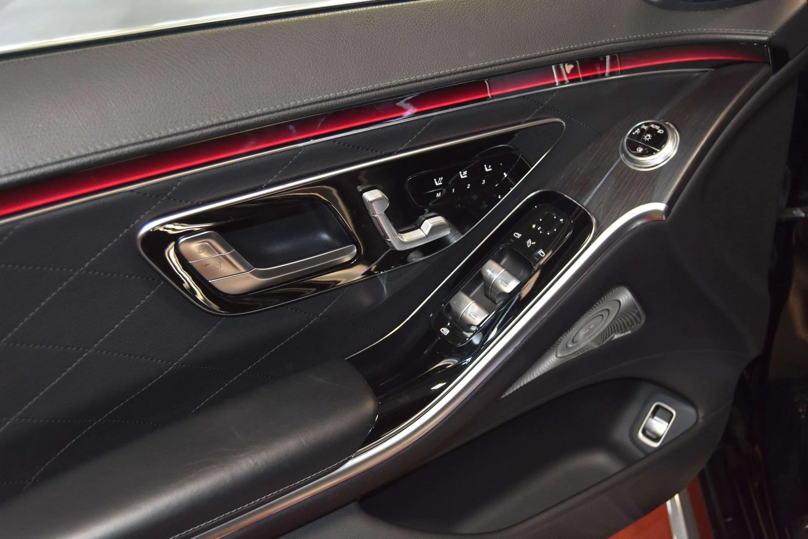 Mercedes-Benz S 350 4MATIC/286HP/AMG/MAYBACH-LINE/PANO/BURMESTER/387v | Mobile.bg   11