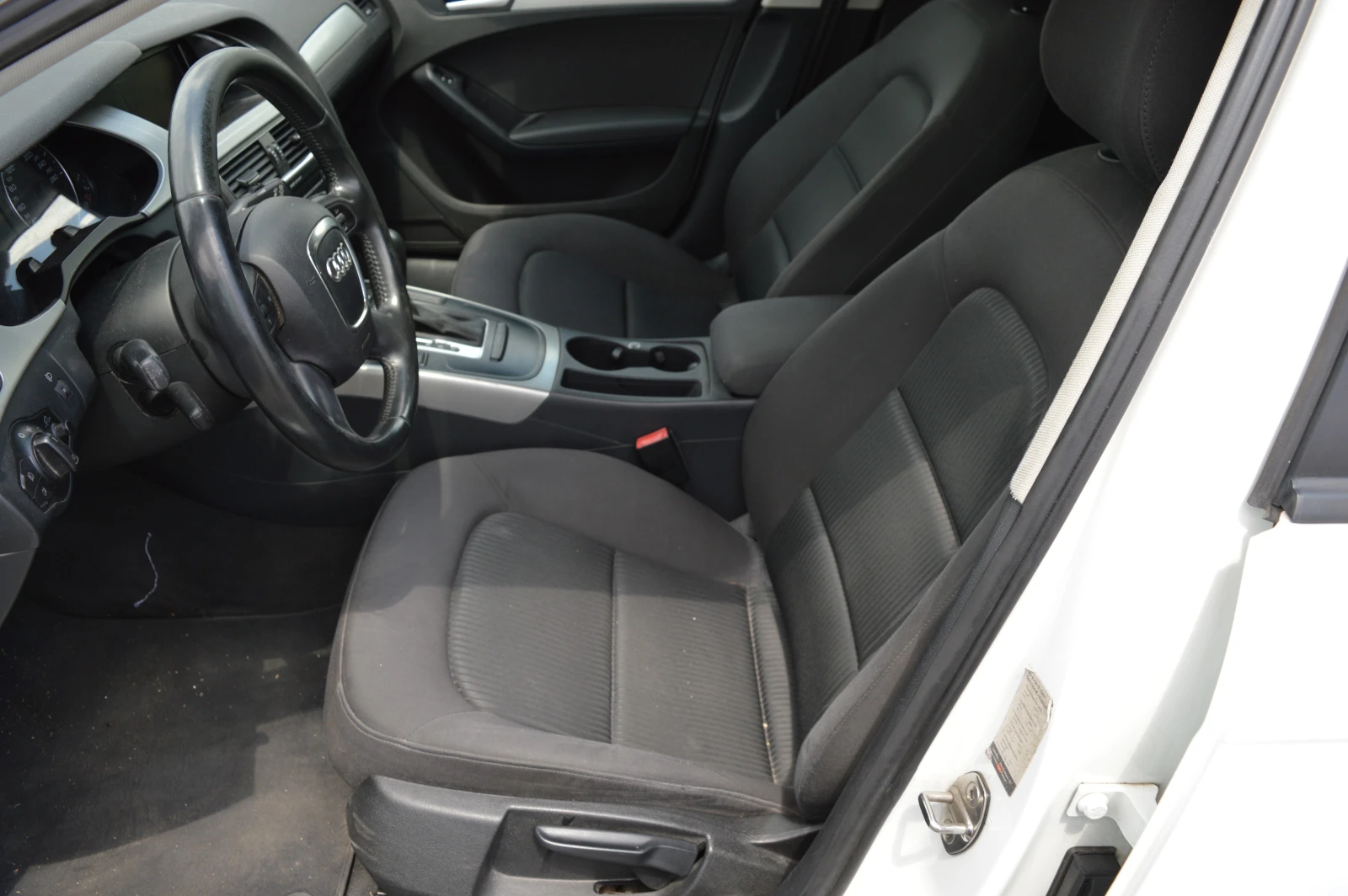 Audi A4 2.0TDI-AVTOMAT-НЕ ПАЛИ - изображение 9