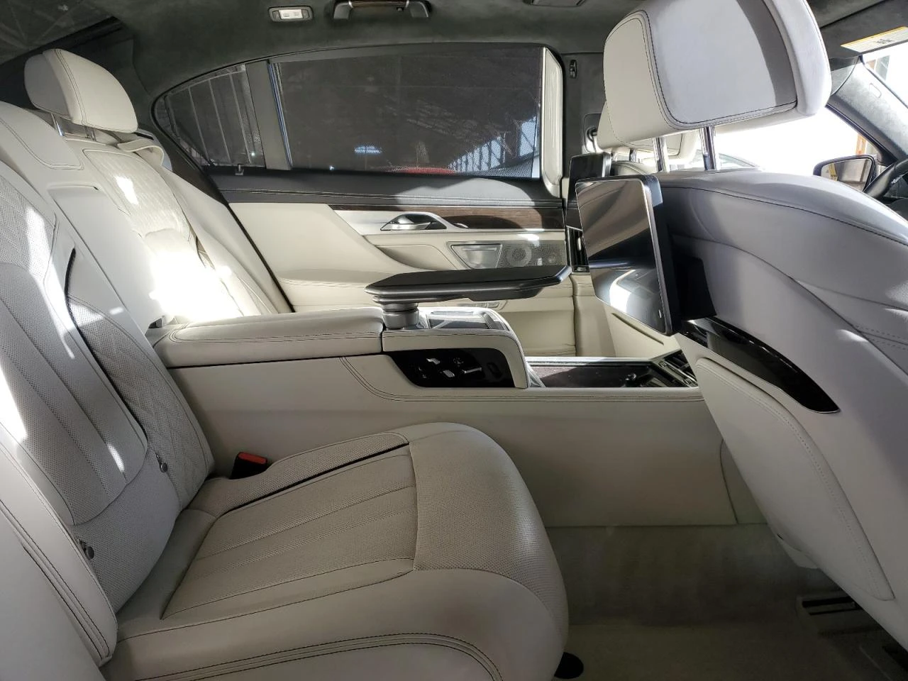 BMW 760 M760* XI* M-PACK* БИЗНЕС ПАКЕТ* ФУЛЛ ЕКСТРИ - изображение 10