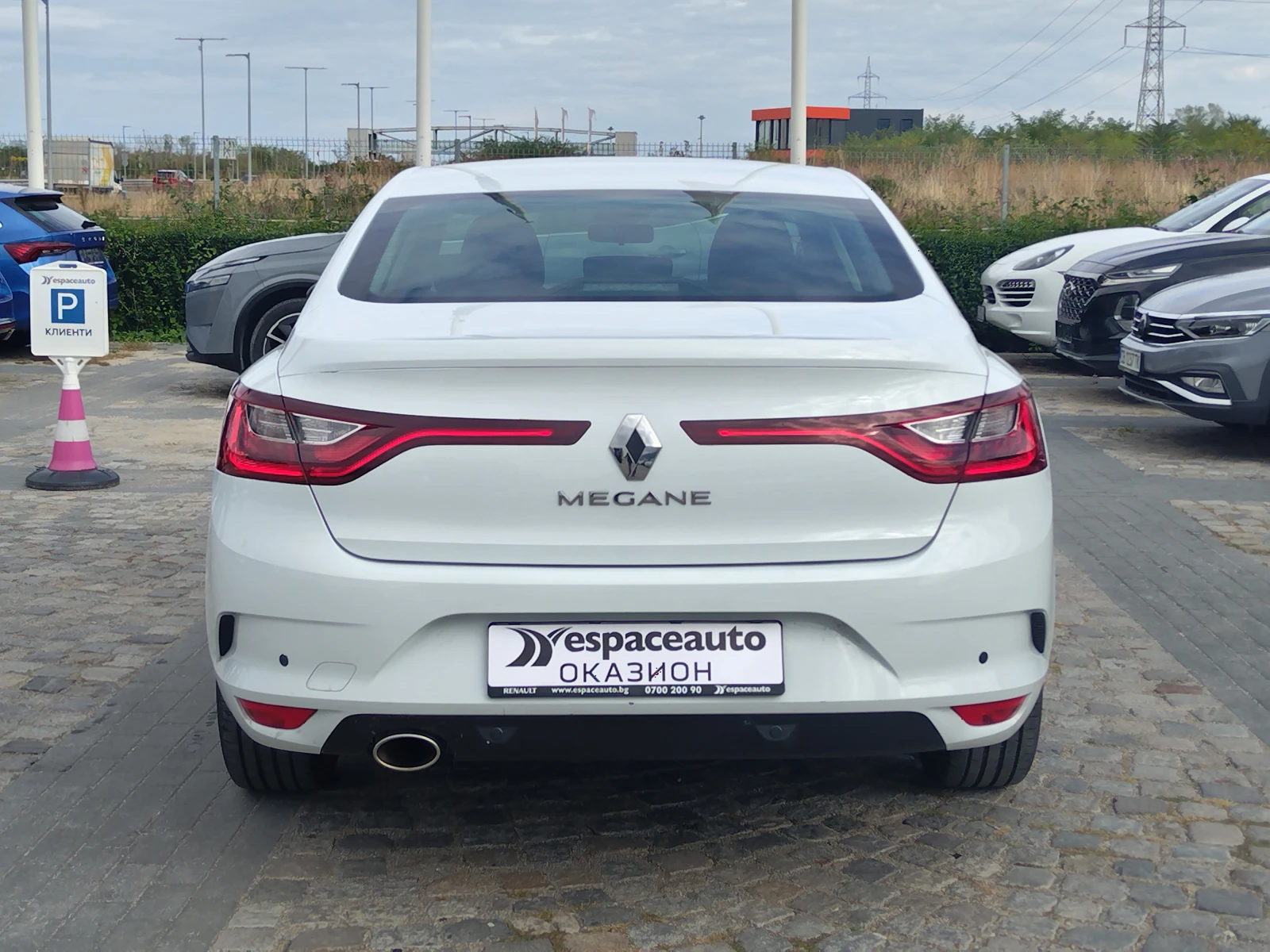 Renault Megane 1.3TCe 140 к.с./Life - изображение 6