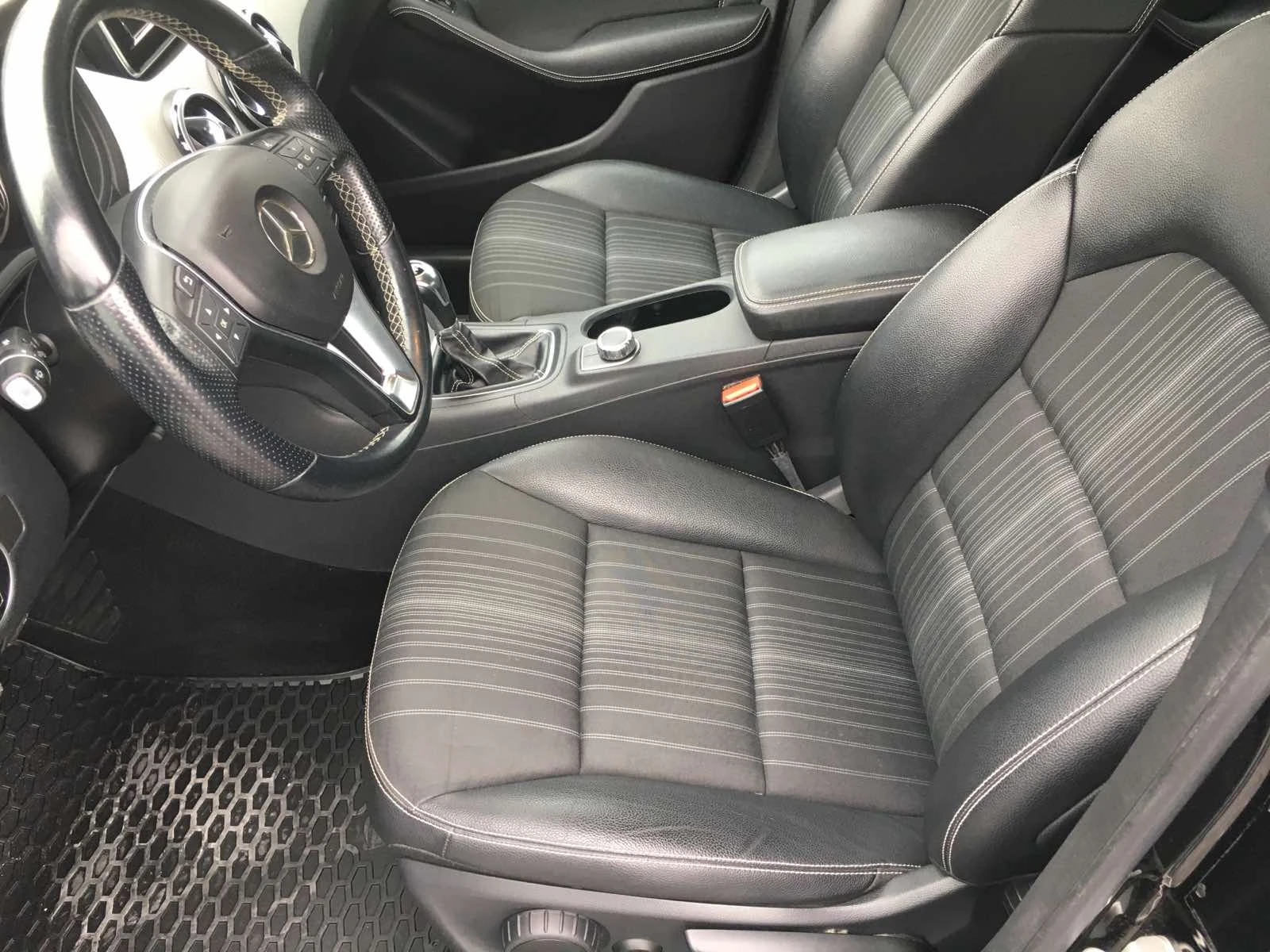 Mercedes-Benz B 200  - изображение 8