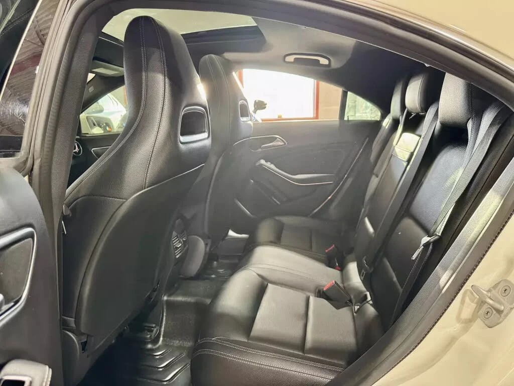 Mercedes-Benz CLA 250 * АВТО КРЕДИТ* ЦЕНА ДО БГ * Сервизна история *  - изображение 7