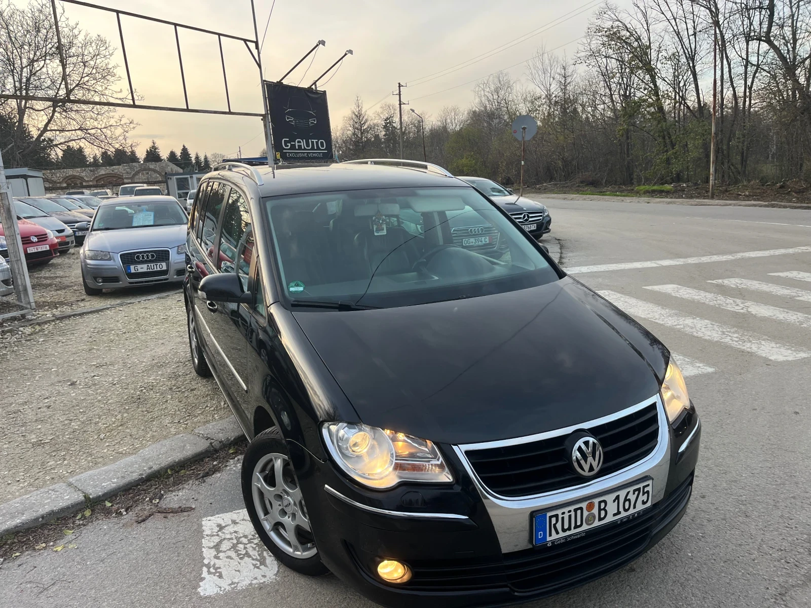 VW Touran 2.0TDI  - изображение 2