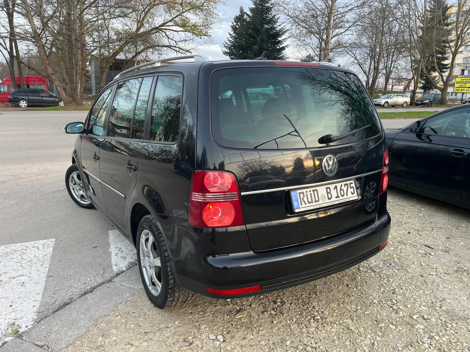 VW Touran 2.0TDI  - изображение 8